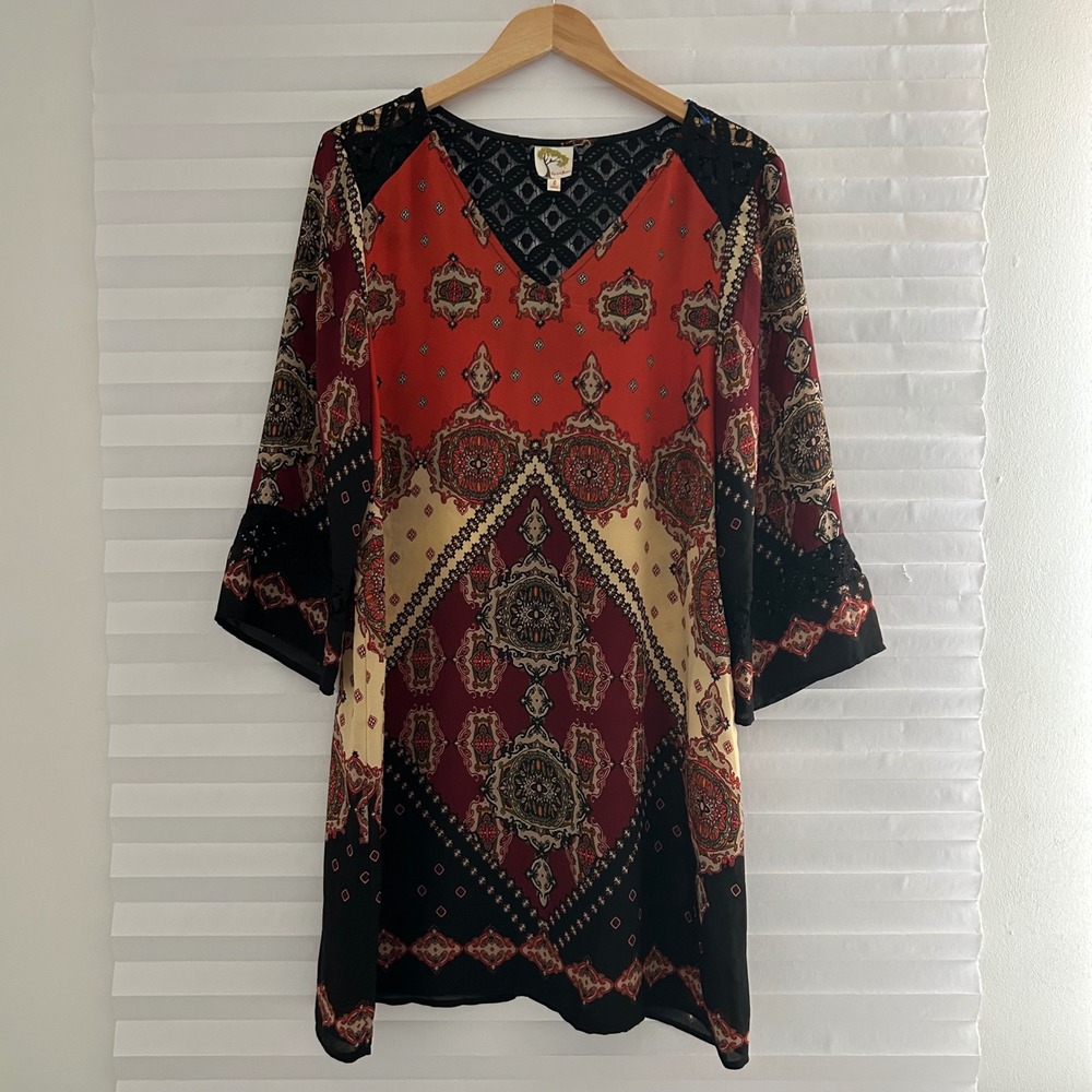 Fig and Flower Boho Medallion Scarf Print Lace Short Dress Orange Red Black L